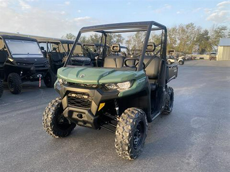 2026 Can-Am Defender HD7