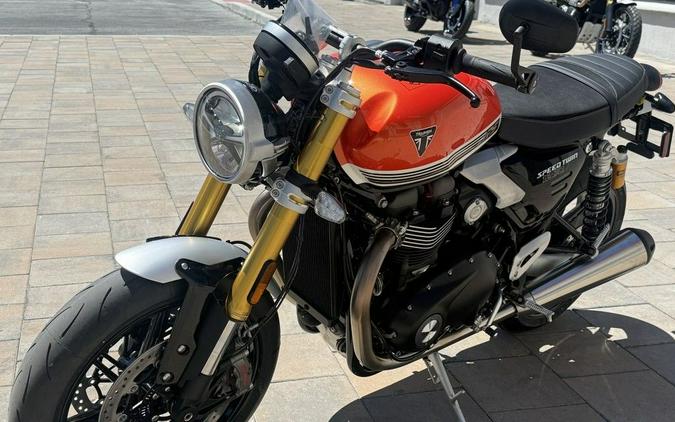 2026 Triumph Speed Twin 1200 RS Baja Orange/Sapphire black