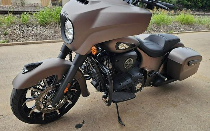 2019 Indian Motorcycle® Chieftain Dark Horse® Bronze Smoke