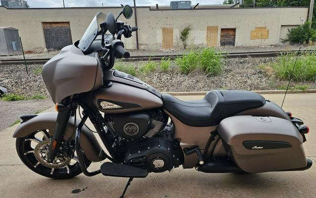 2019 Indian Motorcycle® Chieftain Dark Horse® Bronze Smoke