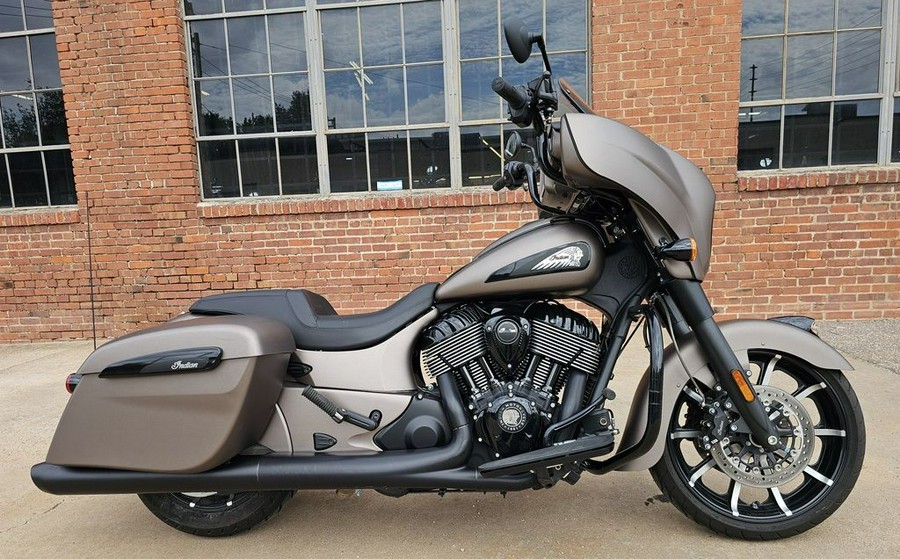 2019 Indian Motorcycle® Chieftain Dark Horse® Bronze Smoke