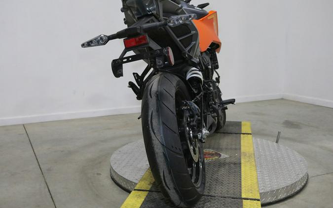 2024 KTM 250 Duke 250