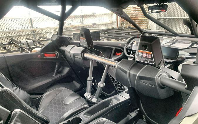 2026 Can-Am MAVERICK R MAX X RC WITH SMART-SHOX 999T DCT