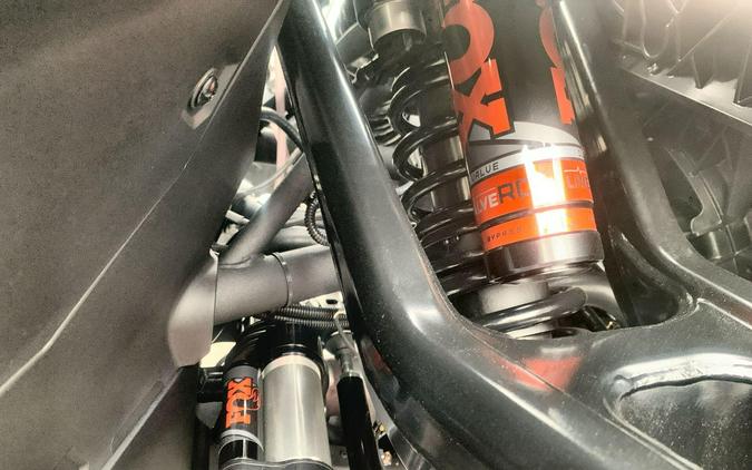 2026 Can-Am MAVERICK R MAX X RC WITH SMART-SHOX 999T DCT