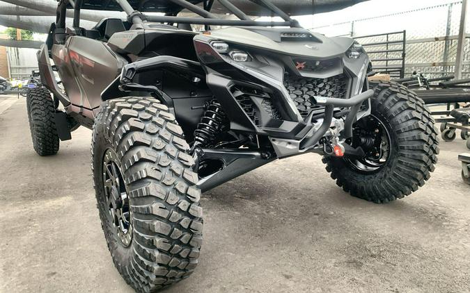 2026 Can-Am MAVERICK R MAX X RC WITH SMART-SHOX 999T DCT