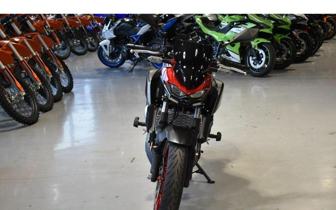 2025 Kawasaki Z500 SE ABS