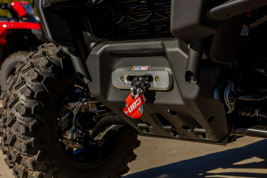 2026 Can-Am® Defender MAX Limited HD11 Desert Tan & Carbon Black