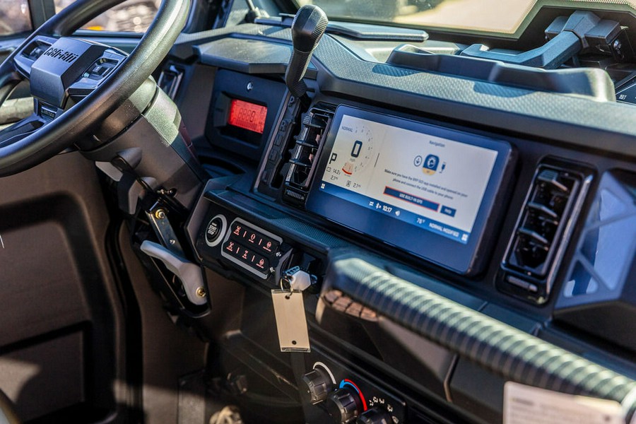 2026 Can-Am® Defender MAX Limited HD11 Desert Tan & Carbon Black