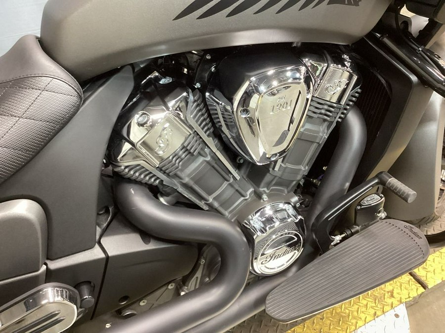 2021 Indian Motorcycle® Challenger® Titanium Smoke