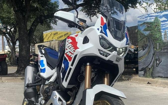 2025 Honda® Africa Twin Adventure Sports ES DCT