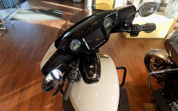 2026 Indian Motorcycle® Chieftain® PowerPlus Dark Horse® 112 w/PowerBand Chalk with Black Metallic