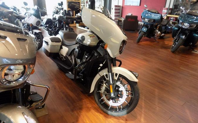 2026 Indian Motorcycle® Chieftain® PowerPlus Dark Horse® 112 w/PowerBand Chalk with Black Metallic