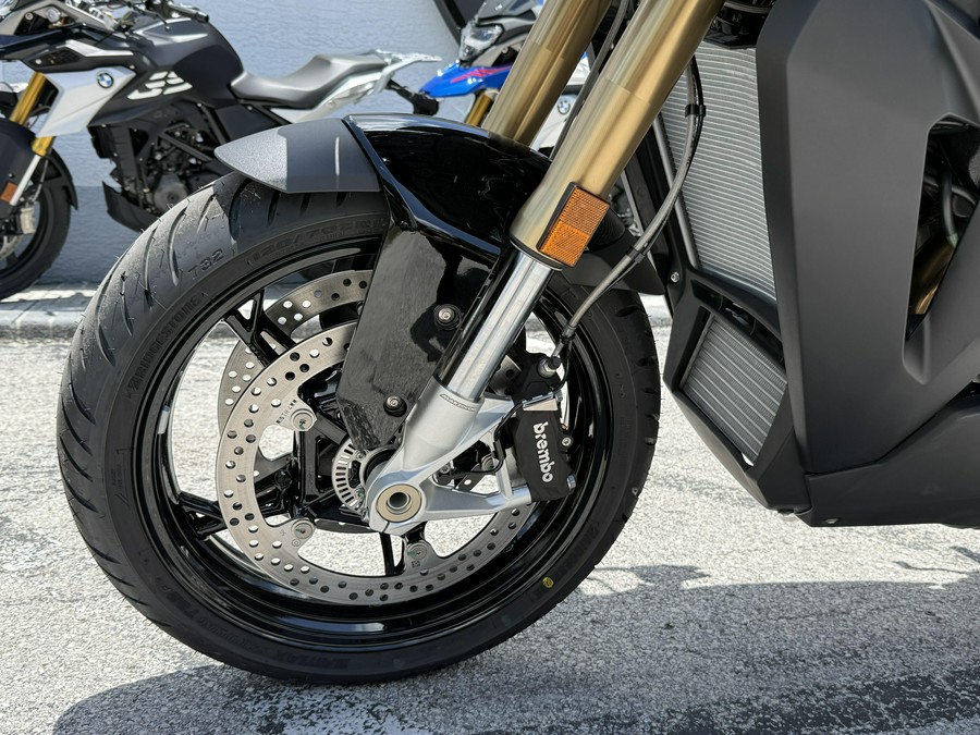 2026 BMW S 1000 XR