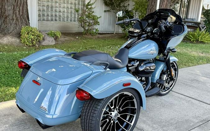 FLTRT 2024 Road Glide 3