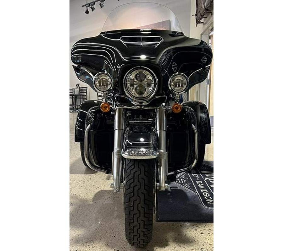 2022 Harley-Davidson® FLHTCUTG - Tri Glide® Ultra