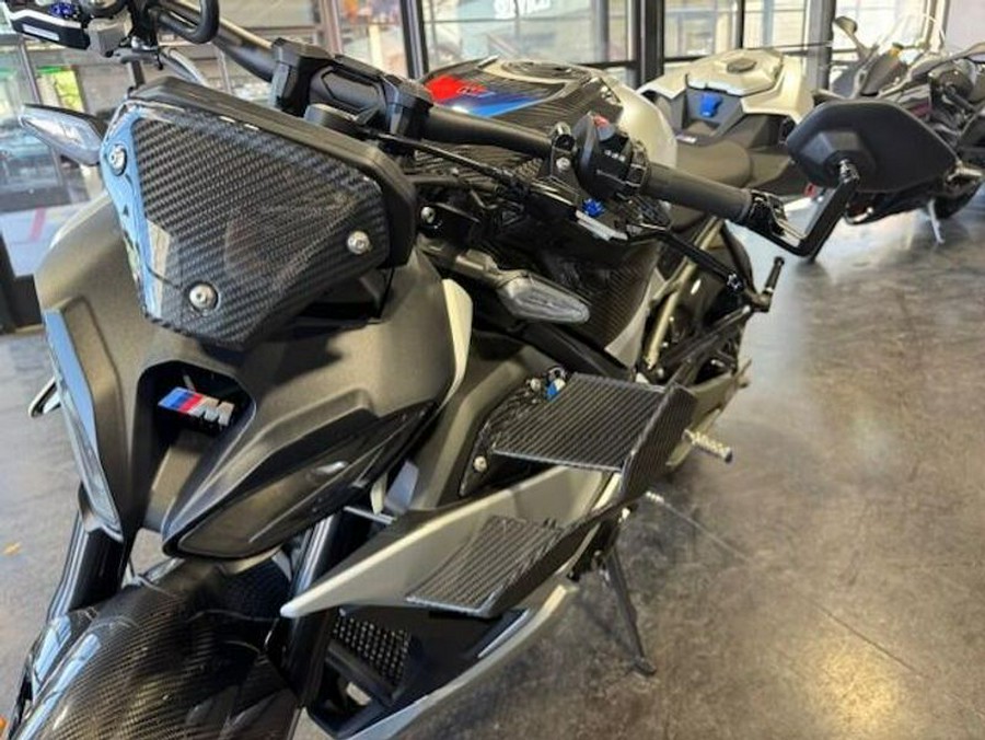 New 2025 BMW M 1000 R
