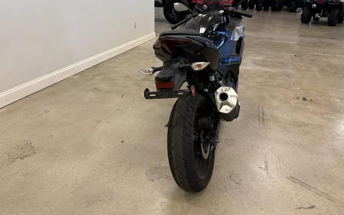 2025 Kawasaki Ninja 500 ABS Metallic Flat Spark Black/Metallic