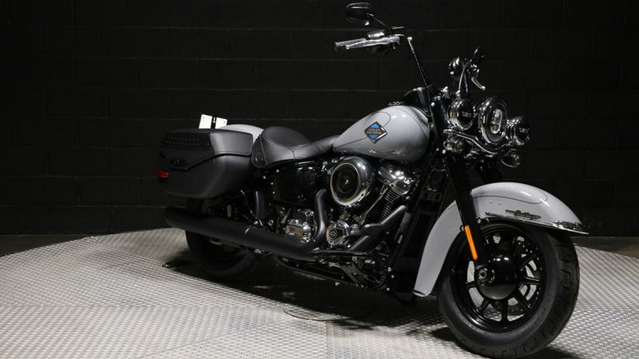 2026 Harley-Davidson® FLHC - Heritage Classic