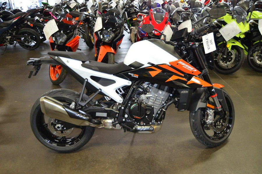 2027 KTM 990 Duke
