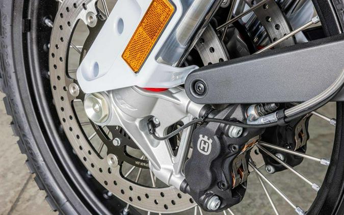 2027 Husqvarna Norden 901 Expedition