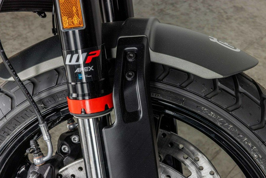 2027 Husqvarna Svartpilen 801 SE 801