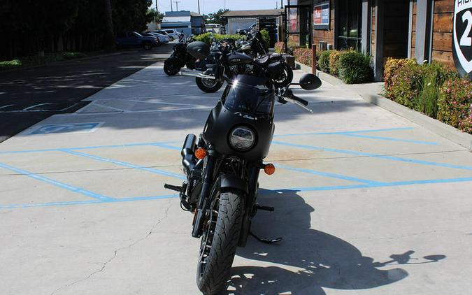 2024 Indian Motorcycle® Sport Chief Black Smoke