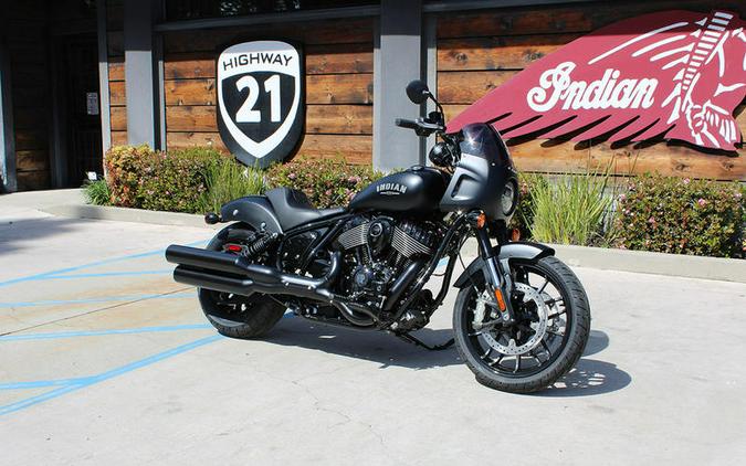 2024 Indian Motorcycle® Sport Chief Black Smoke