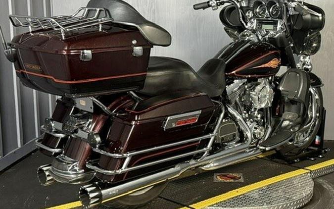 2011 Harley-Davidson® Electra Glide® Classic FLHTC MERLOT/V BLK W/PINSTRIPE