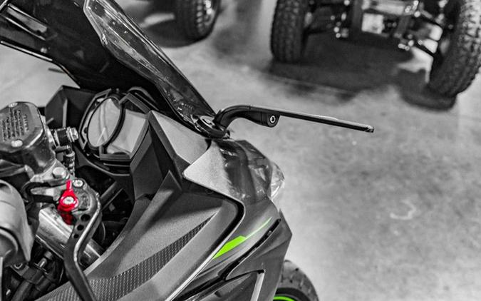 2021 Kawasaki Ninja 400 ABS Metallic Gray/Metallic Magnetic Dar