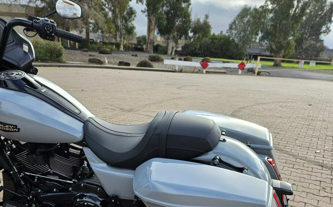 FLTRX 2025 Road Glide™