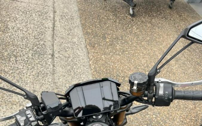 2026 Kawasaki Z1100 SE ABS