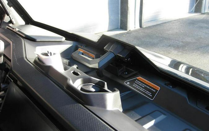 2026 Can-Am® Defender MAX Limited HD11 Desert Tan & Carbon Black