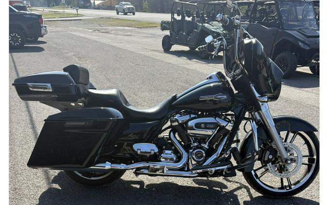 2021 Street Glide® Base - Harley-Davidson®