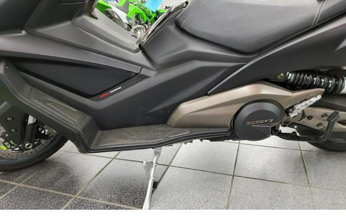 2022 KYMCO AK 550i