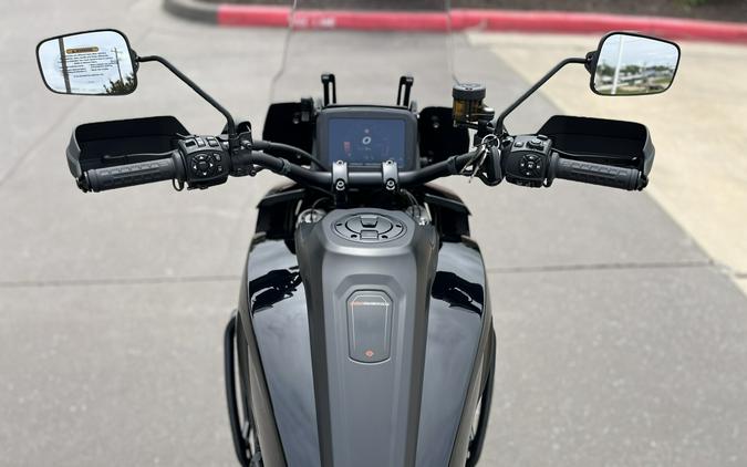 2026 Harley-Davidson® RA1250S Pan America® Vivid Black Black