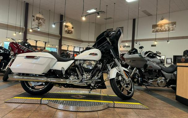 2024 Harley-Davidson® FLHX - Street Glide®