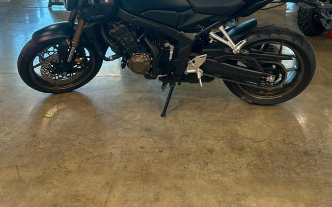 2026 Honda CB650R E-Clutch