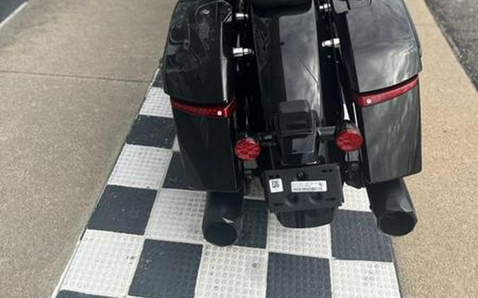 2026 Indian Motorcycle® Challenger® Dark Horse® 112 w/PowerBand Audio Black Crystal w/Black Metalli