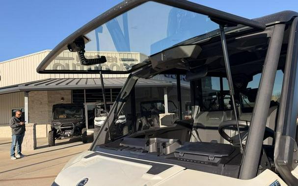 2026 Can-Am® Defender MAX Limited HD11