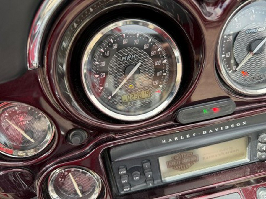 2013 Harley-Davidson CVO™ Ultra Classic® Electra Glide®