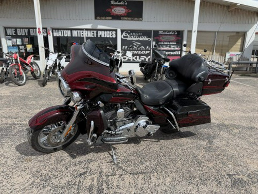 2013 Harley-Davidson CVO™ Ultra Classic® Electra Glide®