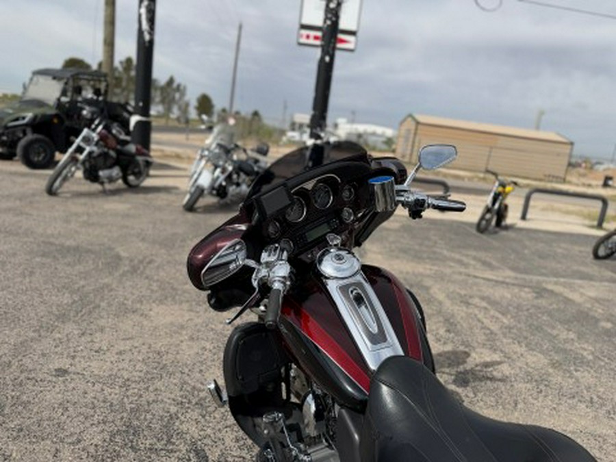 2013 Harley-Davidson CVO™ Ultra Classic® Electra Glide®