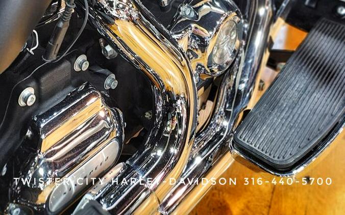 USED 2017 Harley-Davidson® Tri Glide® Ultra, FLHTCUTG
