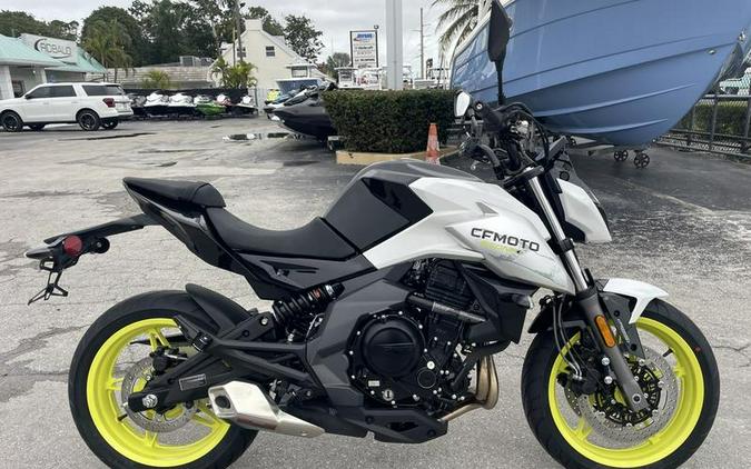 2022 CFMOTO 650NK