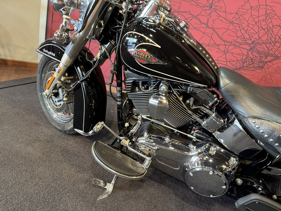 2011 Harley-Davidson® FLSTC - Heritage Softail® Classic