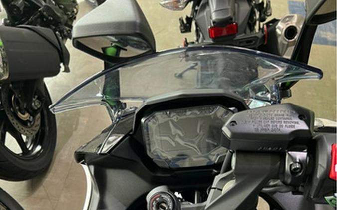 2024 Kawasaki Ninja 7 Hybrid ABS