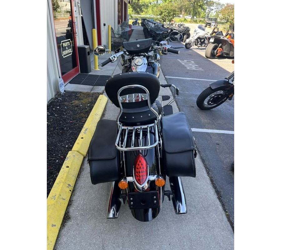 2015 Indian Motorcycle® Chief® Classic Thunder Black