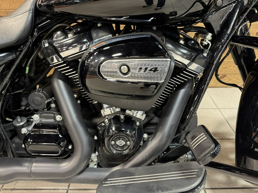 2019 Harley-Davidson® Street Glide® Special Vivid Black FLHXS