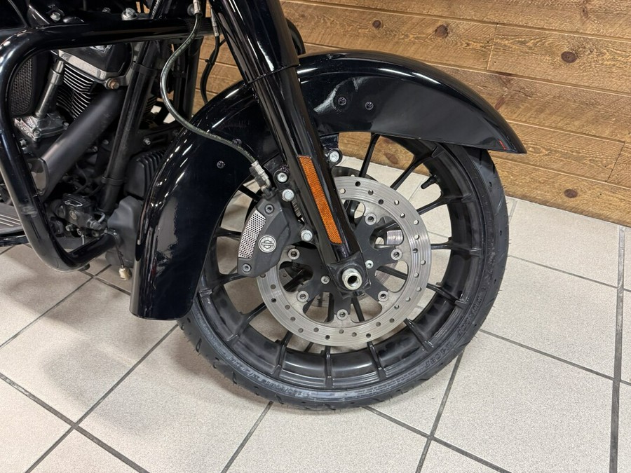 2019 Harley-Davidson® Street Glide® Special Vivid Black FLHXS