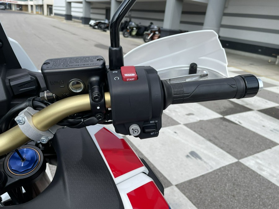 2025 Honda Africa Twin Adventure Sports ES